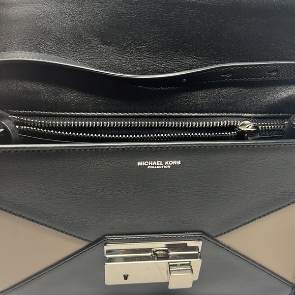 Michael Kors Collection Gia Medium Tricolor Crossbody Bag, Elephant - Picture 8 of 15